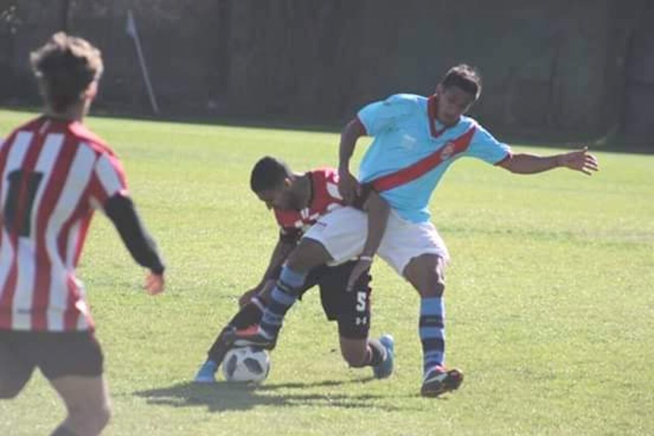 Rolón en un partido con Arsenal de Sarandí.