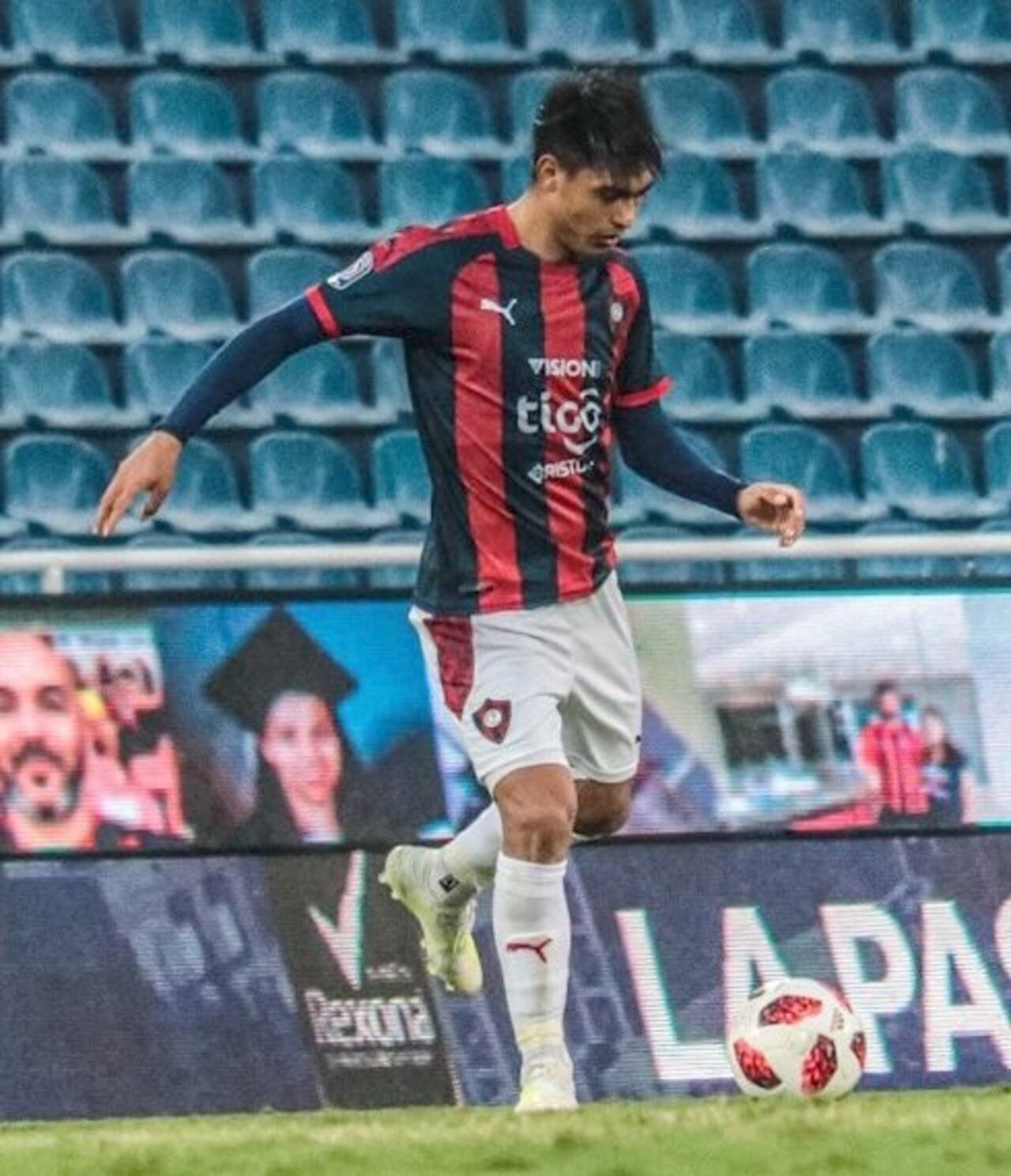Arzamendia, buscado por un equipo de Chipre.