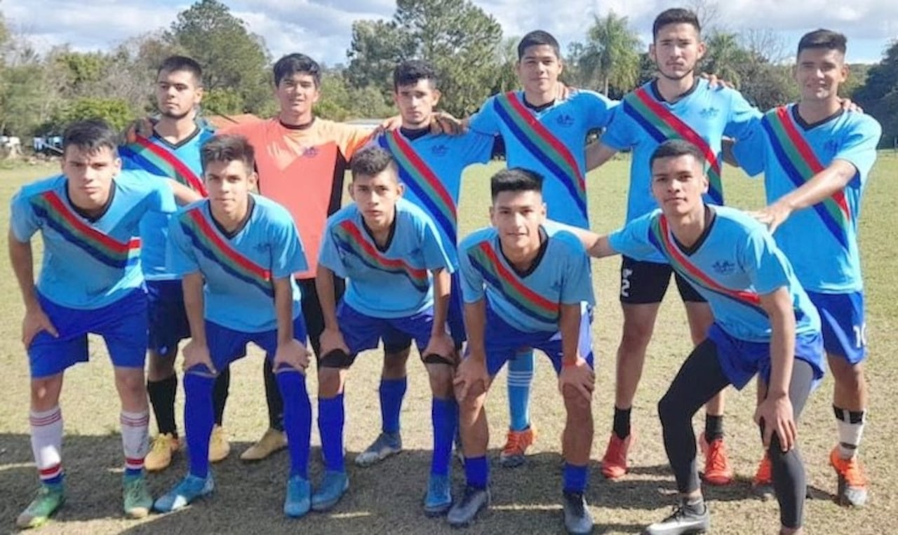 Desde que comenzó Denis siempre jugó con jugadores más grandes de edad y de físico.