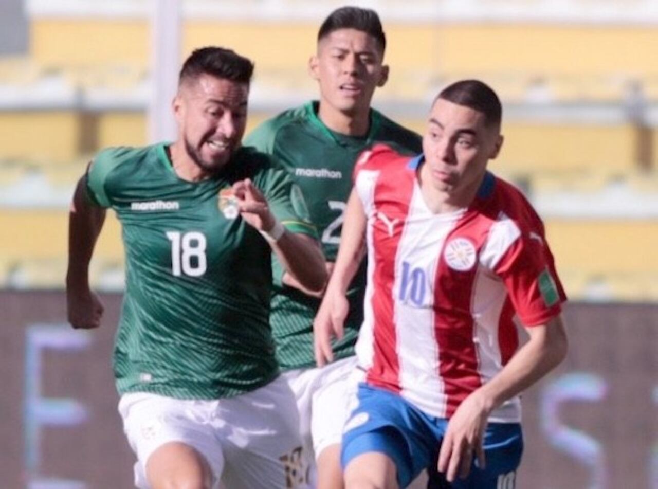 Miguel Almirón, la “eterna” promesa de nuestro fútbol, volvió a mostrar un bajísimo nivel.