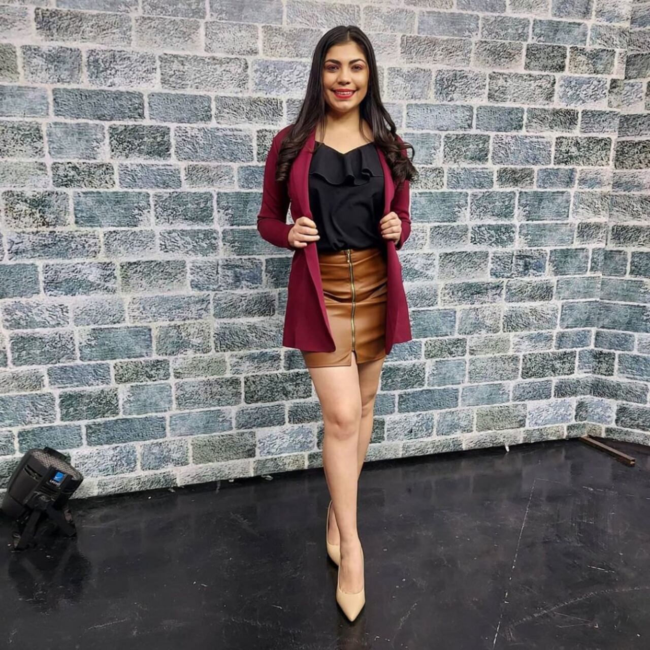 Daysi Rolón, la presentadora de noticias de Lobo Tv contó que anda con un rosario en la cartera por miedo al póra. (Gentileza)