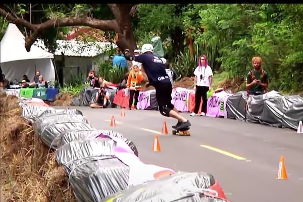 Por culpa de los baches, cancelan competencia internacional en la Costanera