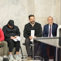 Ohoma cacerolitape exfuncionarios de Aeropuerto