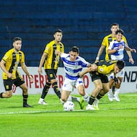 El “Gallo” se frenó ante el Cachique y quedó segundo