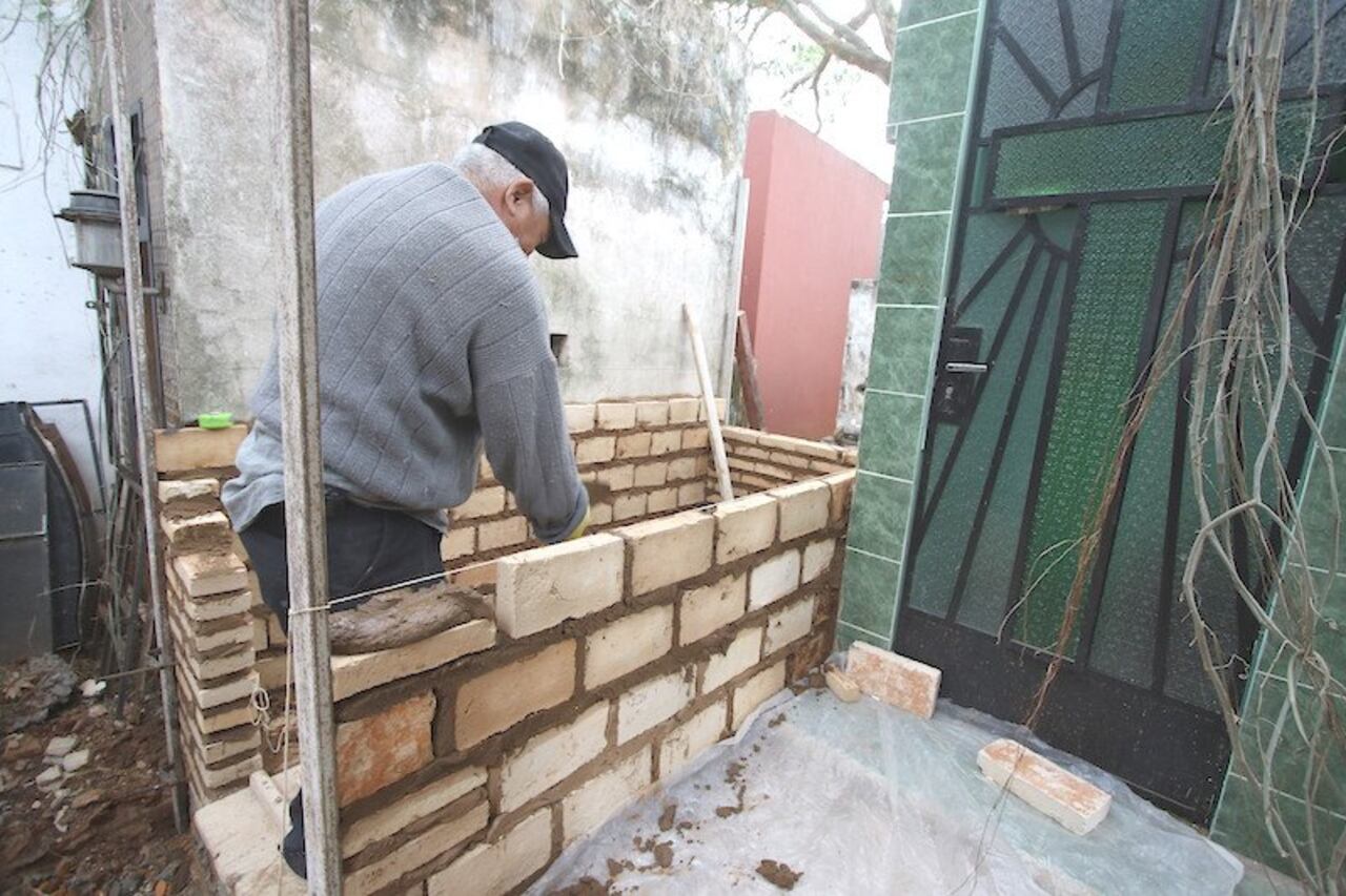 Los que trabajan en los camposantos aseguran que la labor no es para cualquiera.