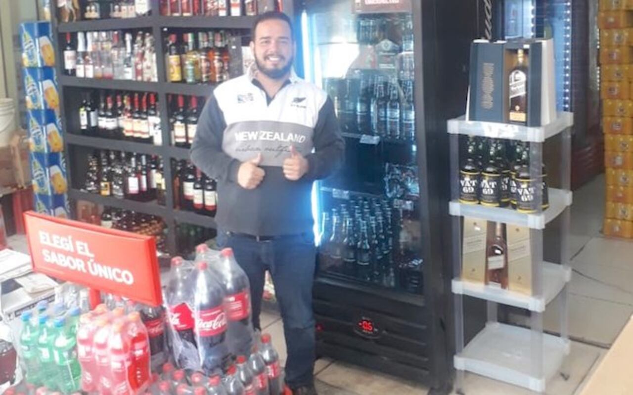 FELICES. Los dueños de bodegas dicen que aumentó la salida de whisky y vino.