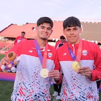 ¡De oro, “contra todos”!