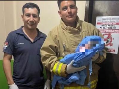 Bomberos actuaron de parteros camino al hospital