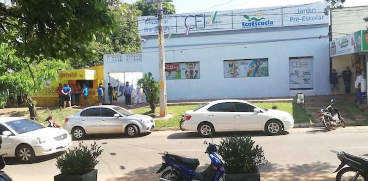 En el interior de este local escolar ocurrió el crimen.