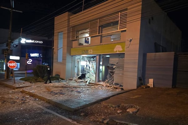 Un “polibandi” sería uno de los asaltantes de bancos de esta madrugada