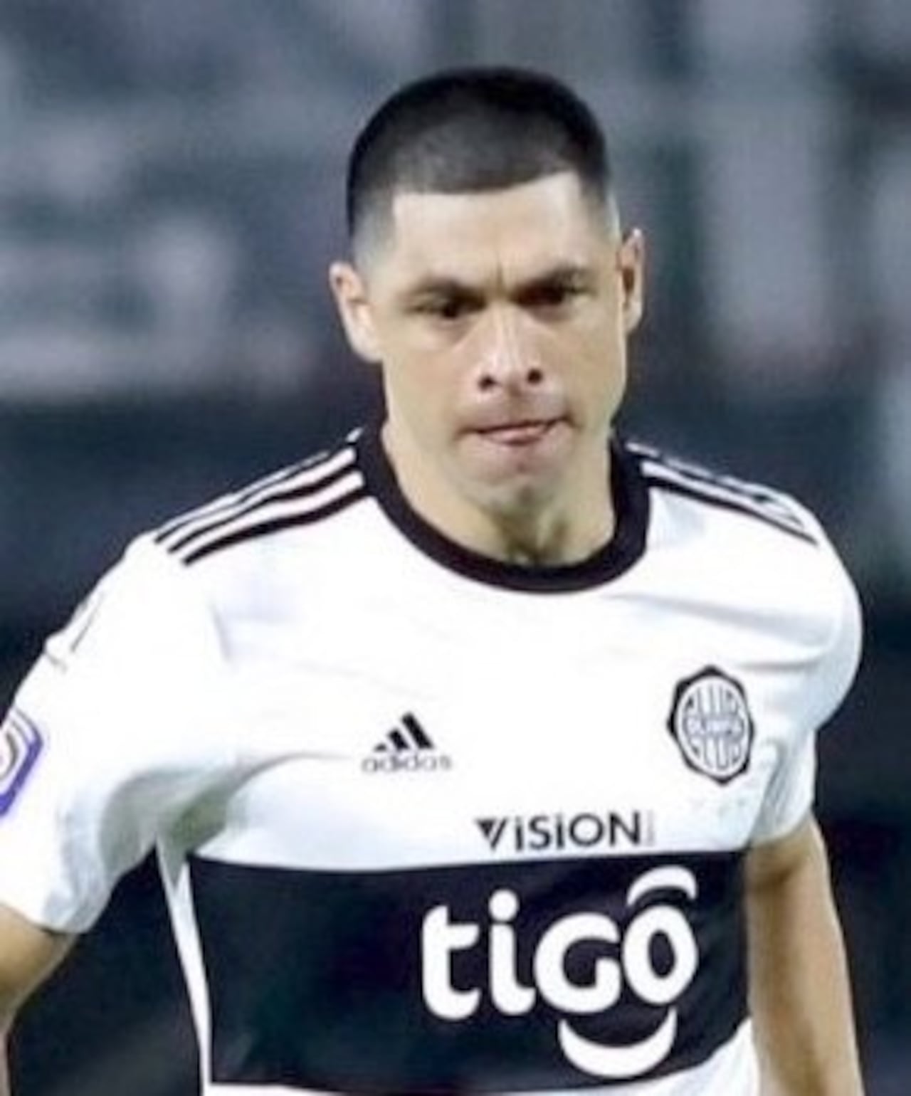 Rodrigo Rojas, volante.