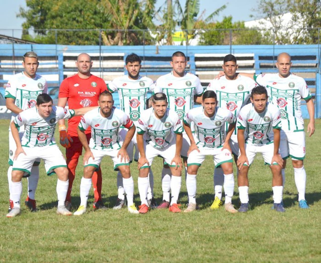Equipo del Deportivo Caaguazú, el 1er. descendido.