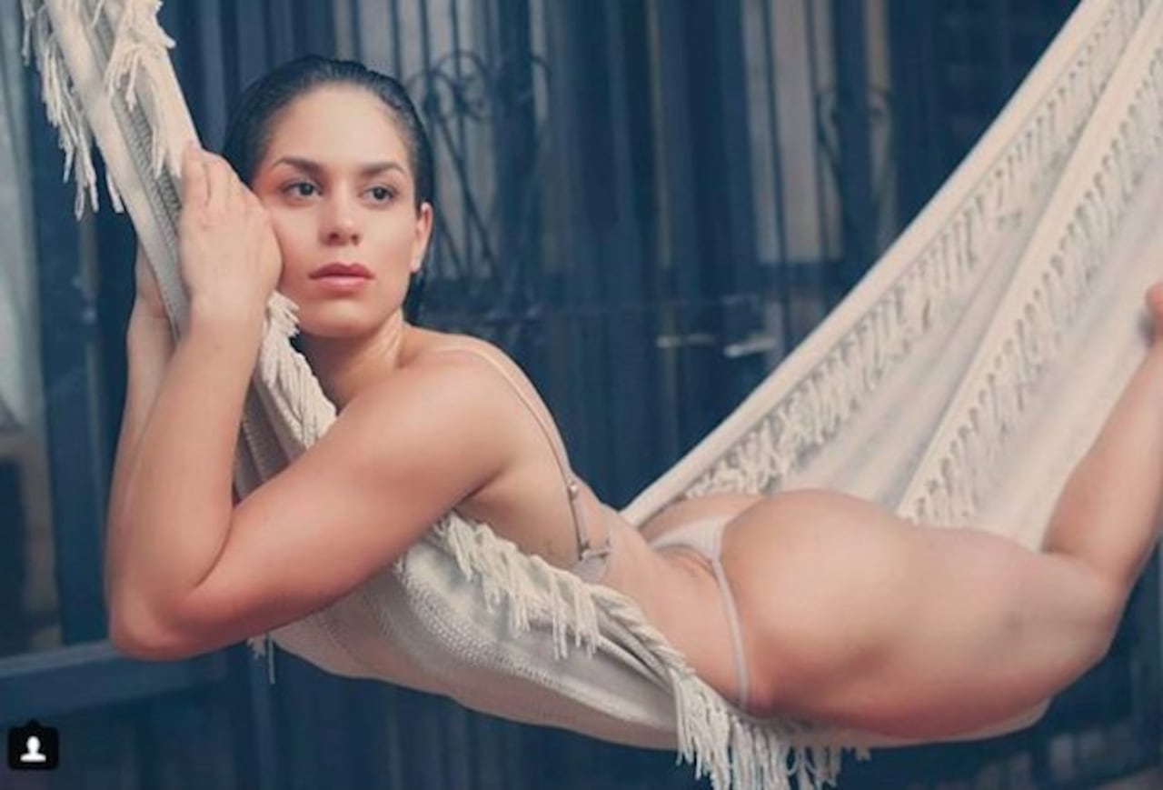 SEXY. Sin bien hoy ya no son una necesidad, Fabi regala algo de piel a su público.