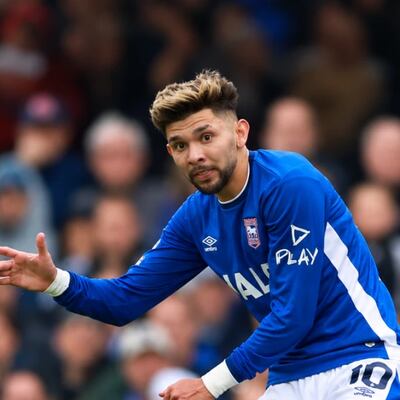 Remontada y victoria del Ipswich de Julio Enciso