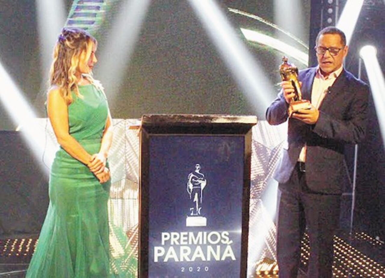 CAPO EN TV CABLE. Pedro Guggiari ganó el premio al Mejor Conducción Masculina en Televisión por Cable.
