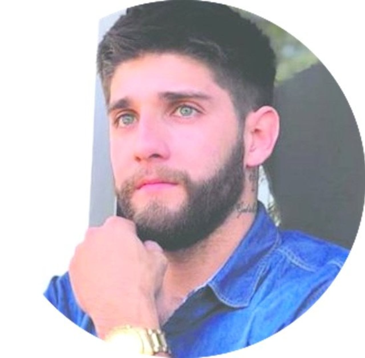 Kike Ortiz, el modelo que había dicho que no es paraguayo normal por tener ojos azules.