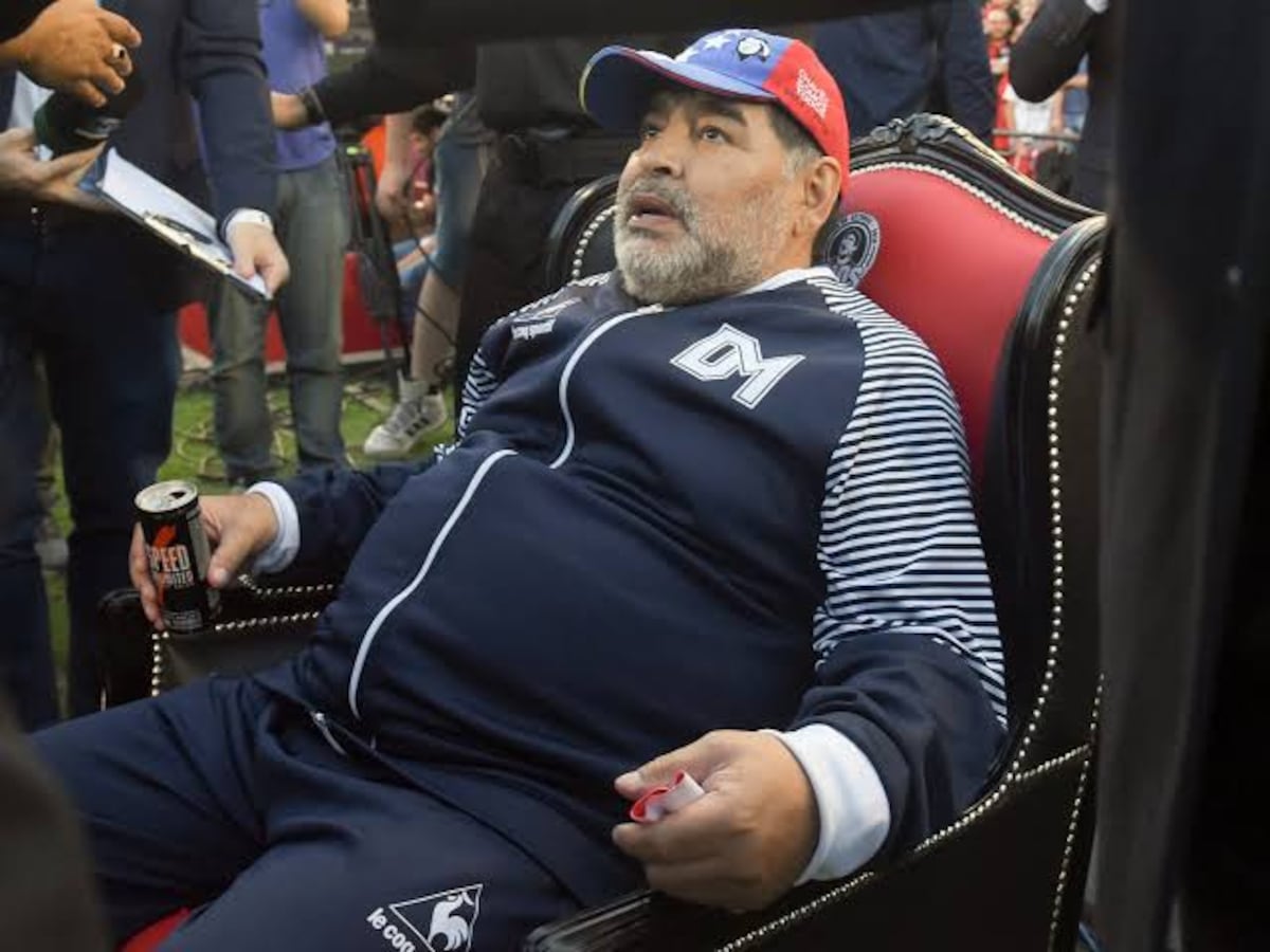 Perito oficial sugiere que el COVID-19 pudo haber causado la muerte de Diego Maradona