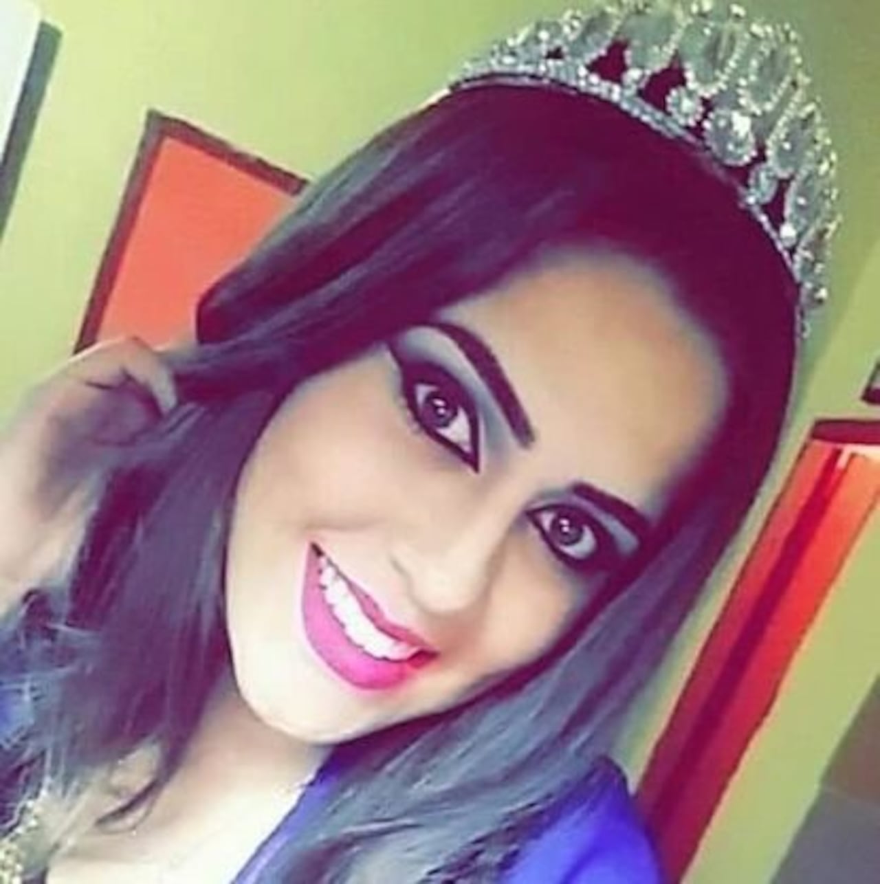MISS. Gaby Almirón es Miss Teen de Horqueta.