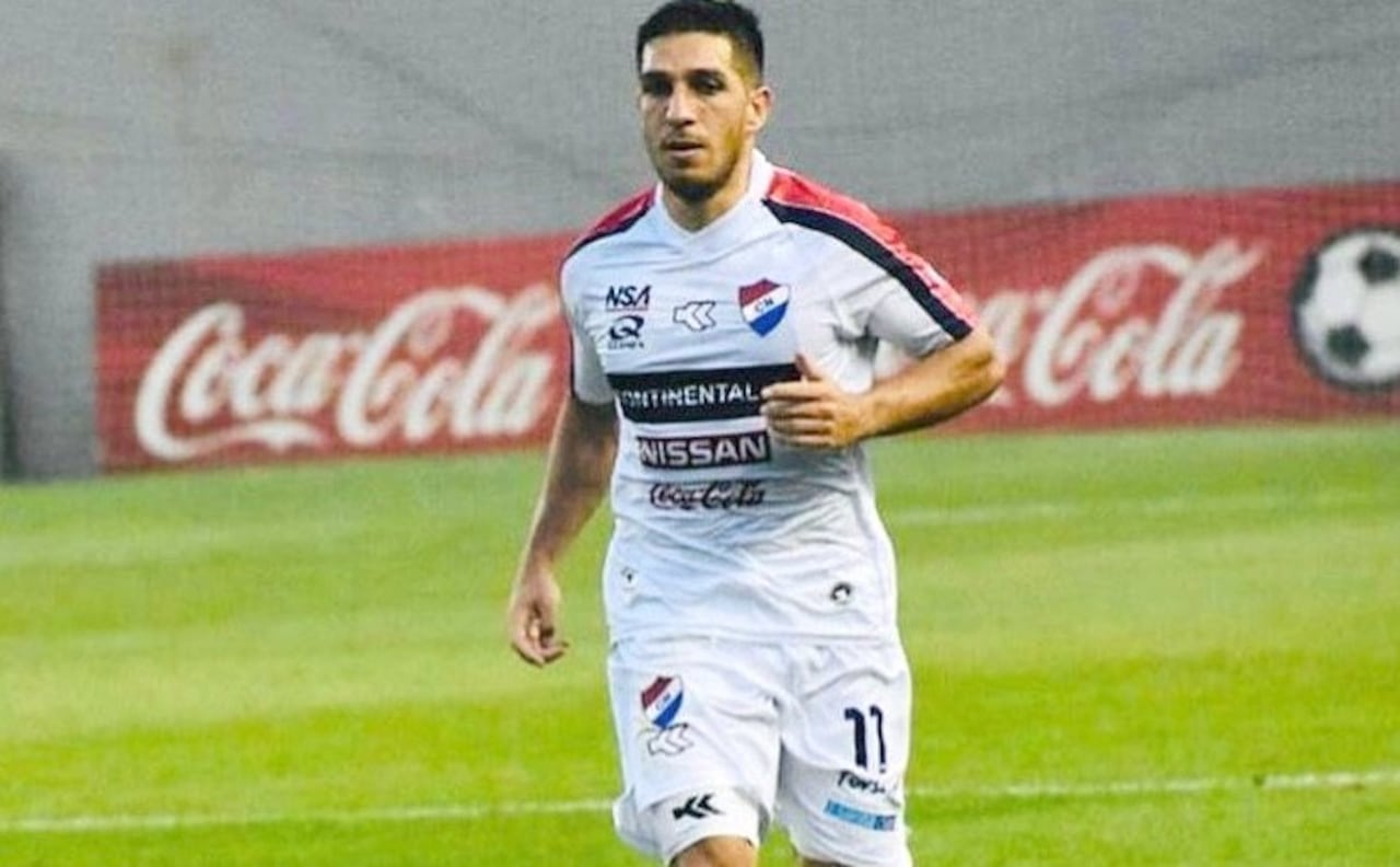 Franco Costa, futbolistaargentino que pasaría al otro club de Barrio Obrero. (Foto: Archivo)
