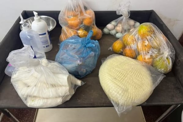 Pacientes agradecen hasta con carne de yacaré ndaje