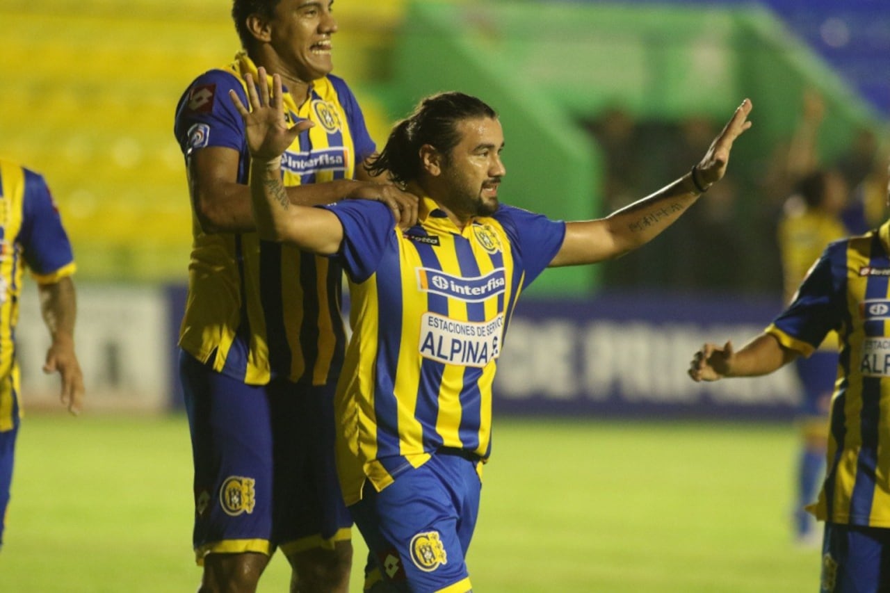 Bogado supo dejar su sello goleador en todos los equipos por donde militó.