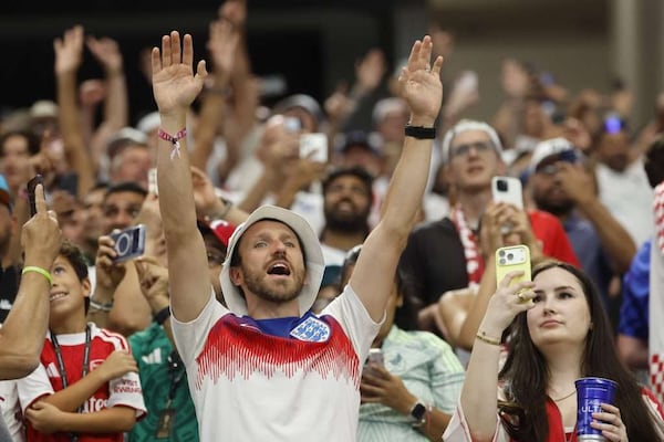 Ingleses kuéra opurahéi Oasis después de ganarle a Croacia