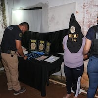 ¡De vuelta a las andadas! Ho’a distribuidora de “coca” a barras bravas