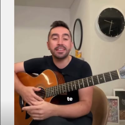 A músico le robaron su guitarra y la Mac de su mena