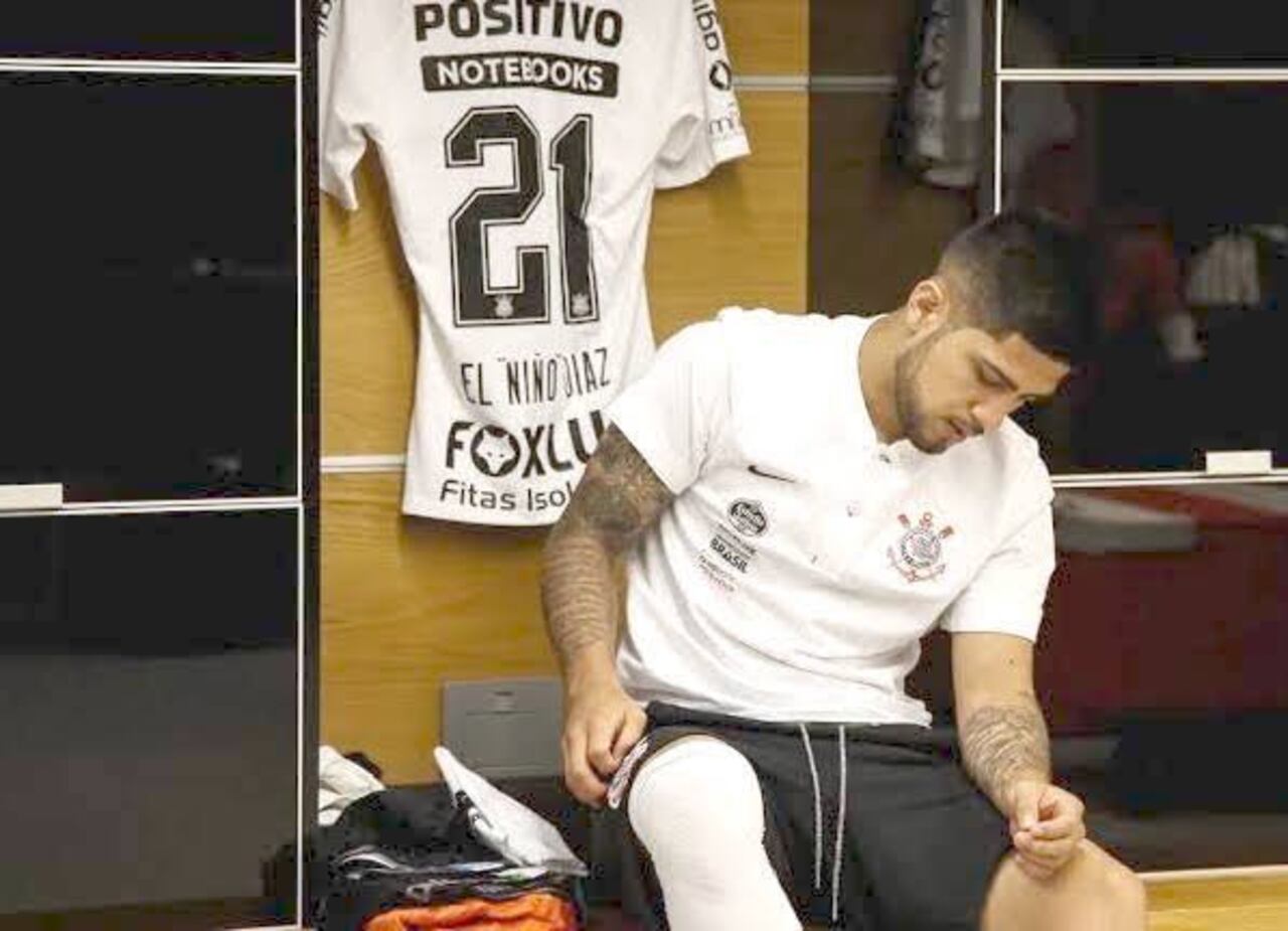 Sergio Díaz jugó muy poco en el Corinthians y está para volver.
