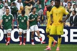 Sele de México completó la fiesta ganando a Sudáfrica