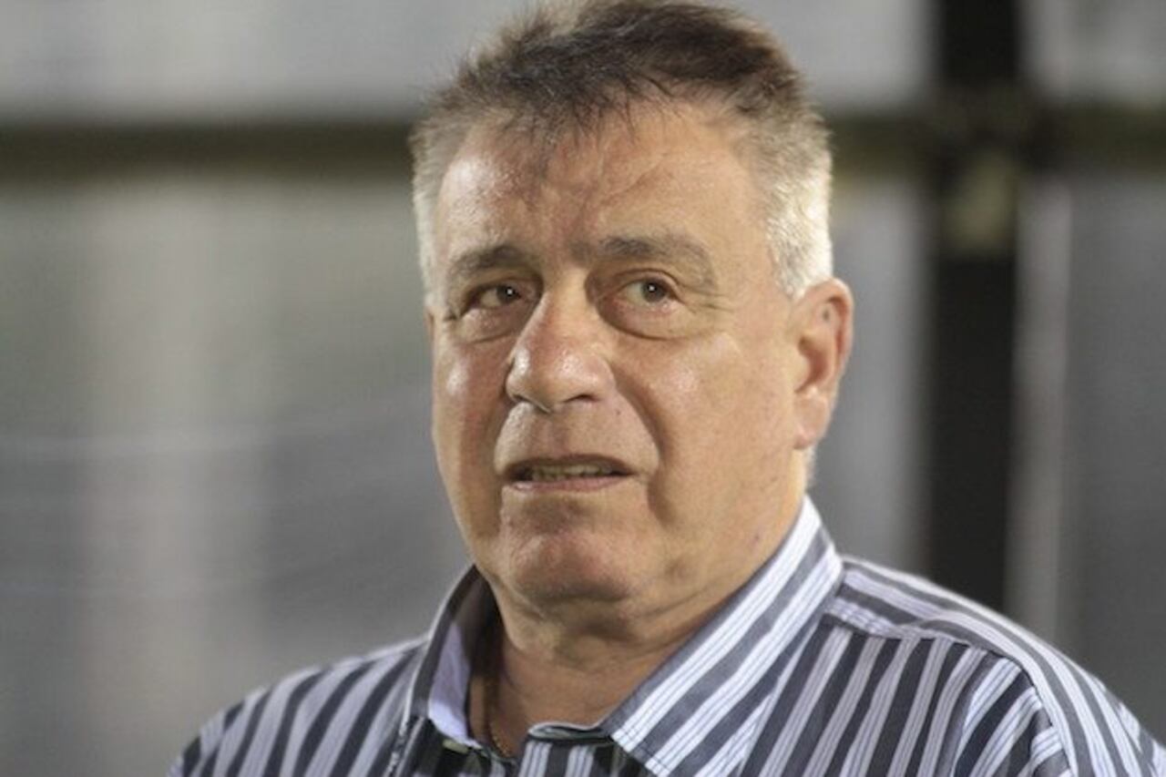 DT. Éver Almeida, entrenador de Olimpia.