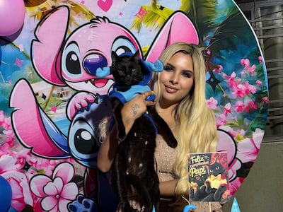 Con temática de Stitch, festejó el cumple de sus “michijos”