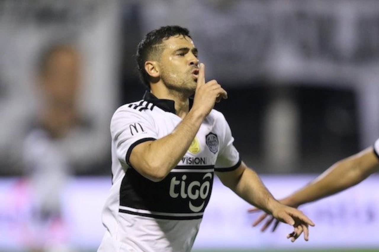 OVY’A. Julián Benítez salvó al Decano el finde último.